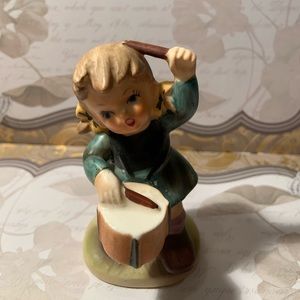 Napcoware drummer girl figurine